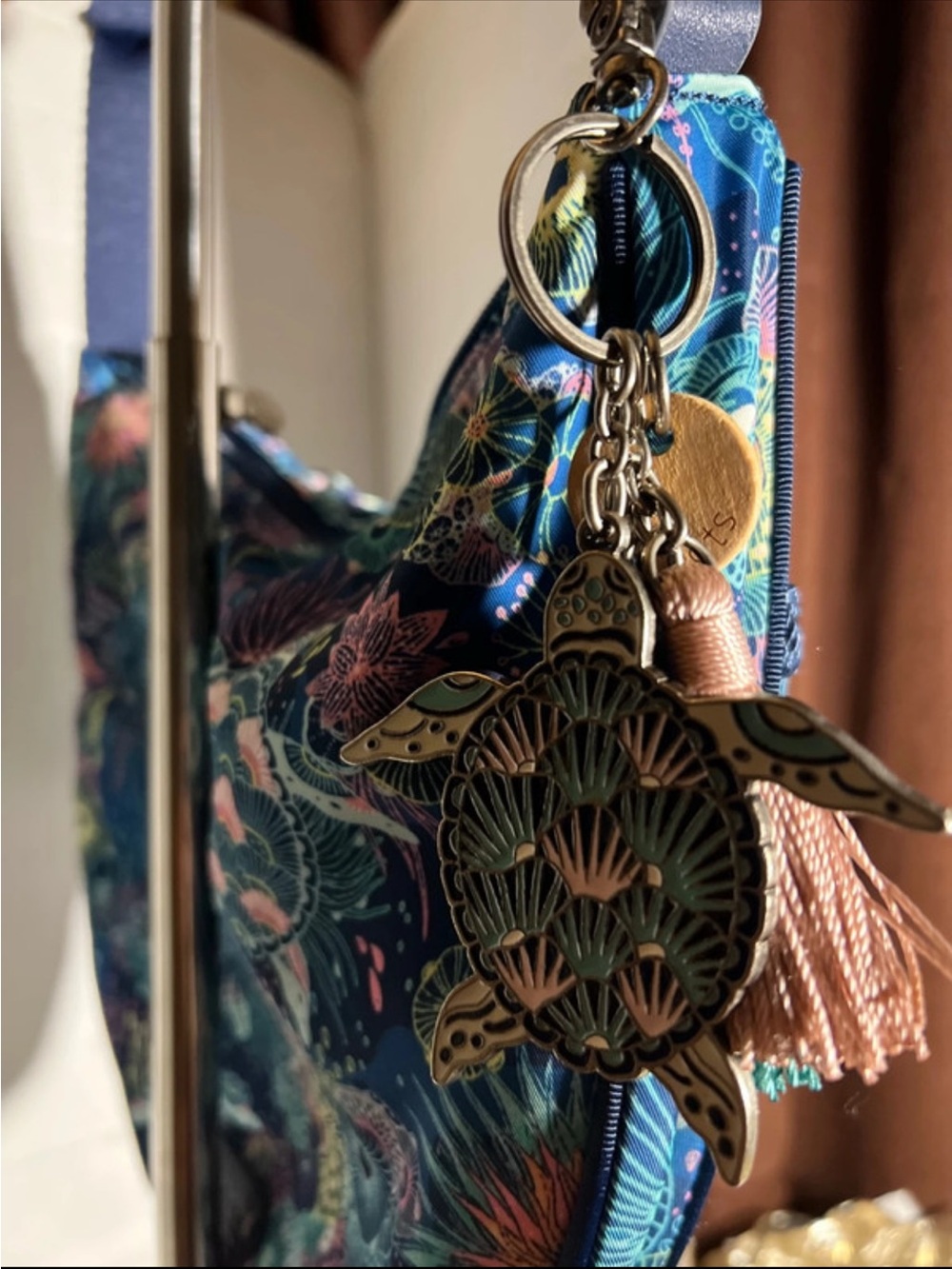 SakRoots Blue Floral sea life Crossbody Bag - Casual Women's Shoulder Bag - Picture 3 of 8